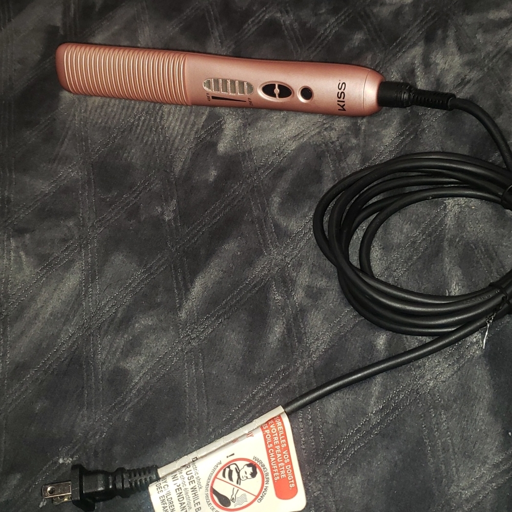 Kiss hair straighter